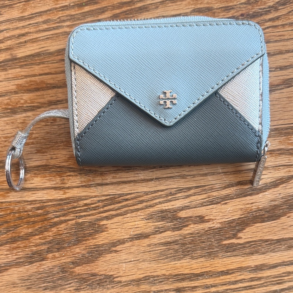 Tory Burch Tri-Tone Zip Card Case Wallet in Light Blue, Steel Blue & Silver
